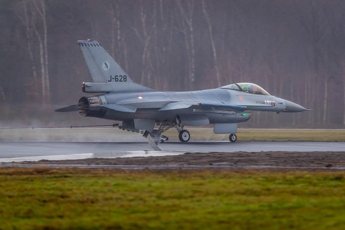 Een solide basis voor de vliegtuigafreminstallatie in Volkel